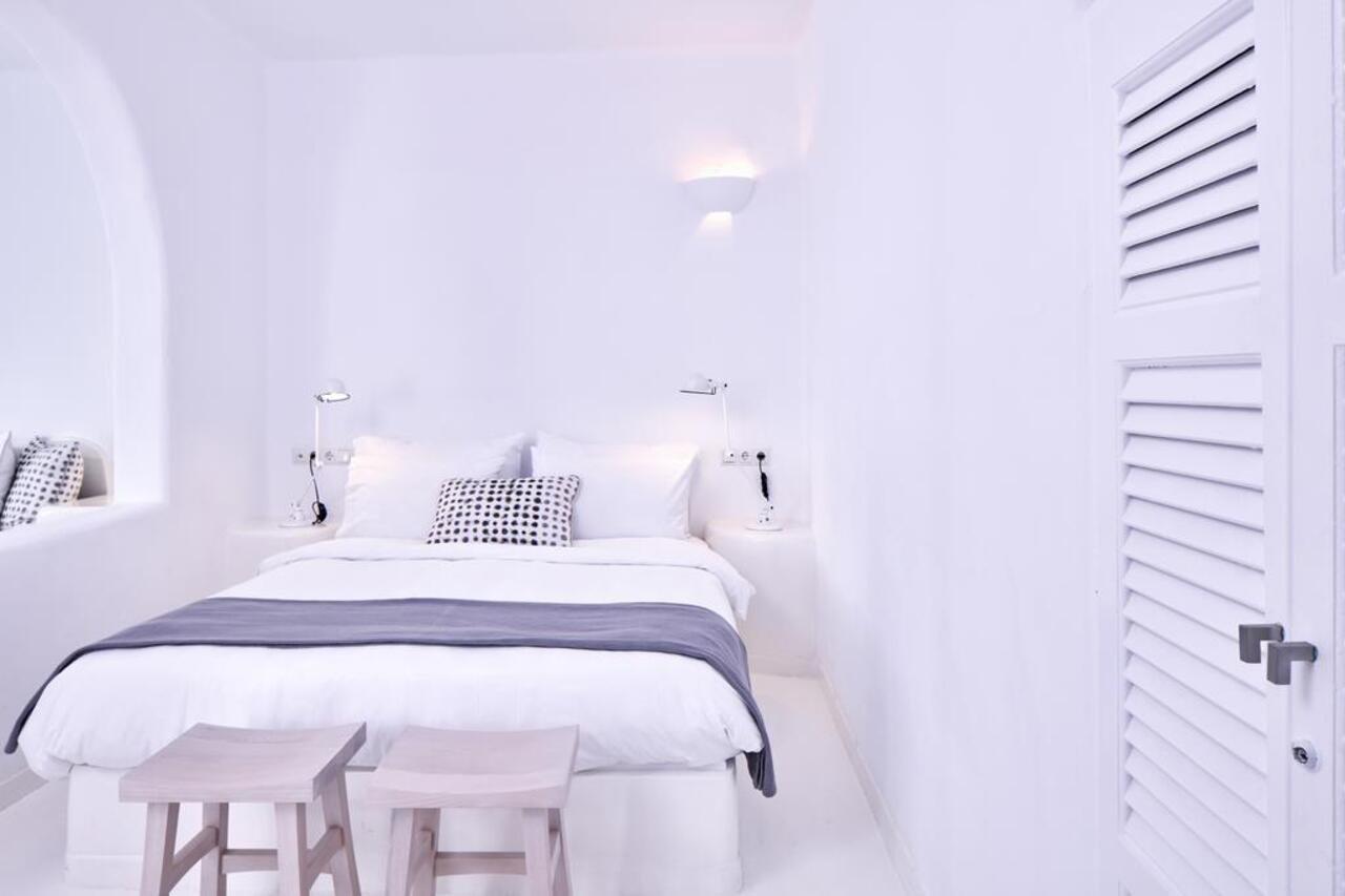Cliff Side Suites Тира Экстерьер фото