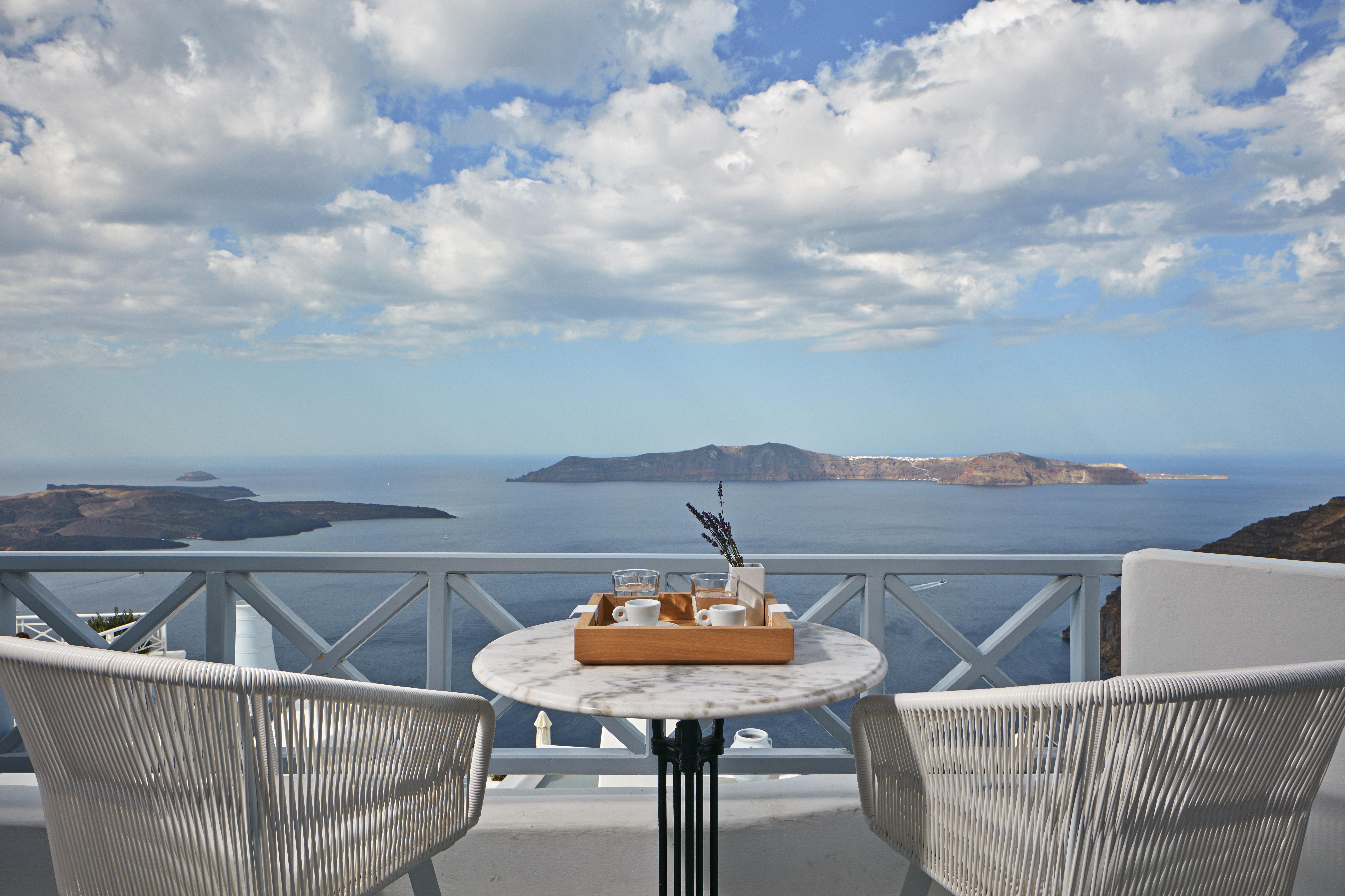 Cliff Side Suites Тира Экстерьер фото