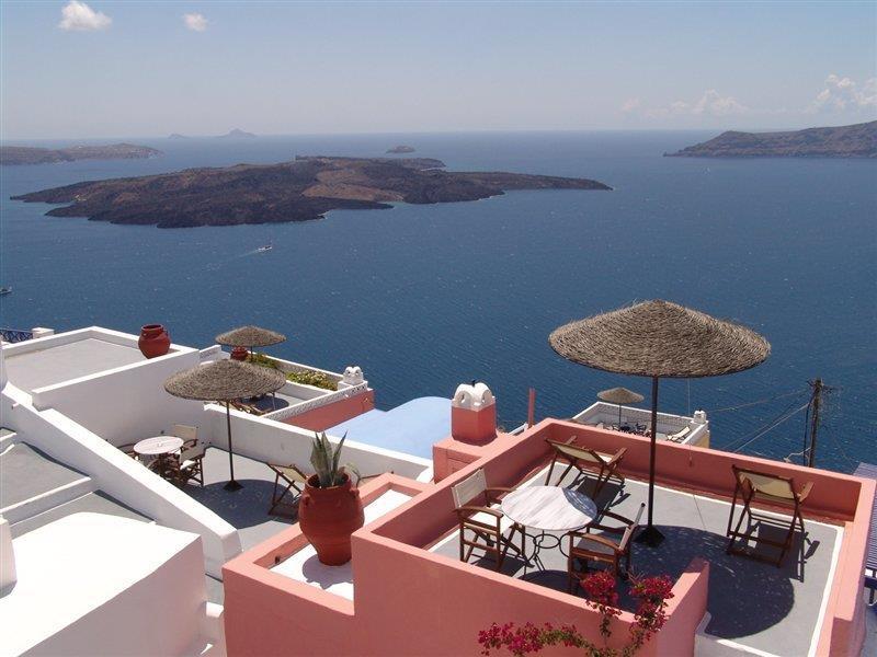 Cliff Side Suites Тира Экстерьер фото