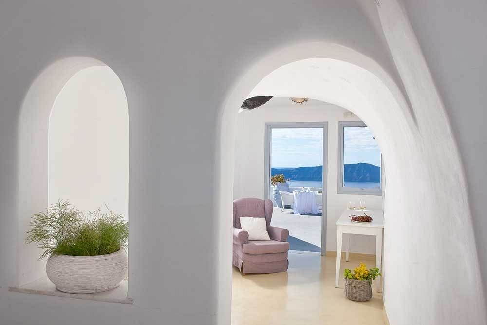 Cliff Side Suites Тира Экстерьер фото