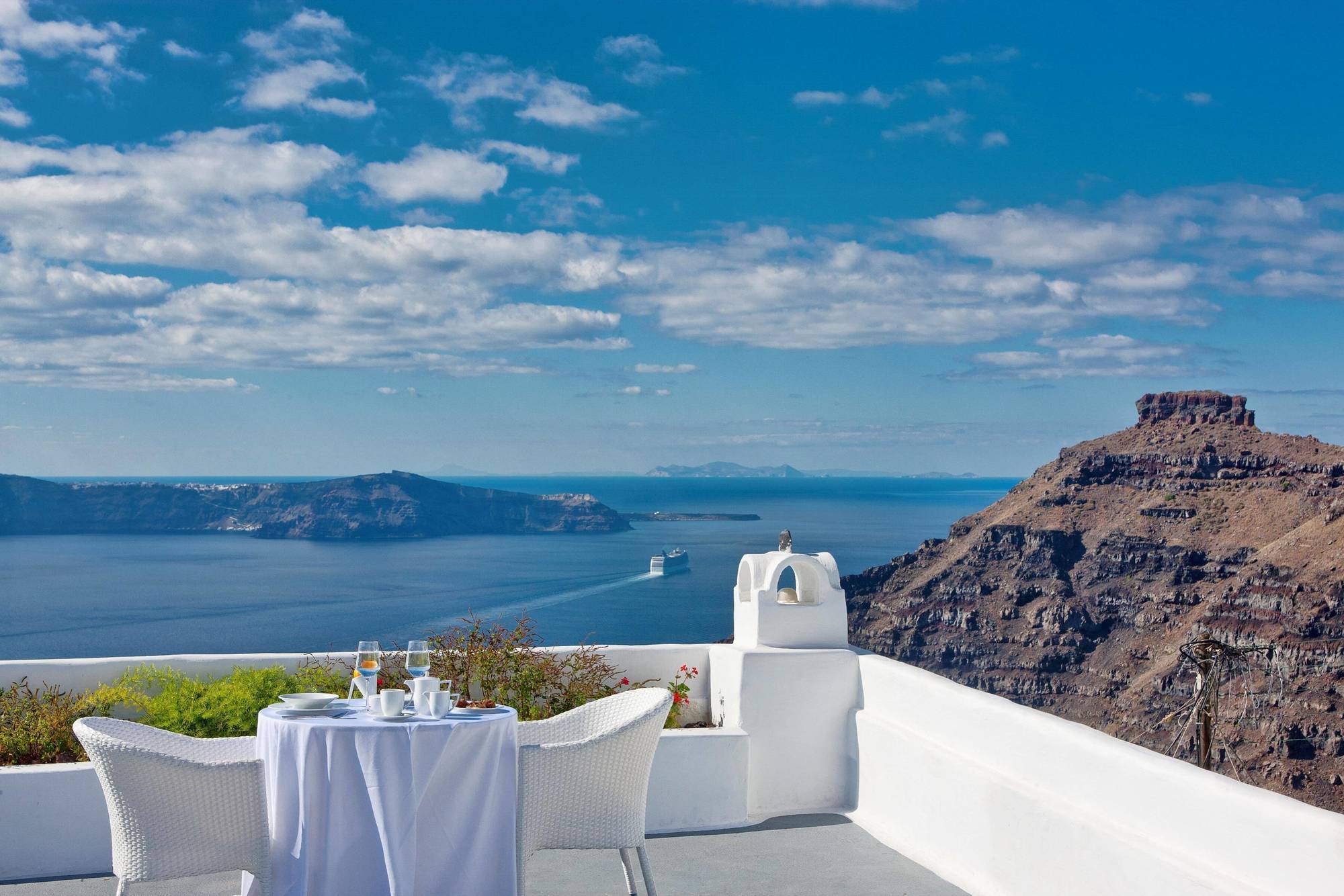 Cliff Side Suites Тира Экстерьер фото