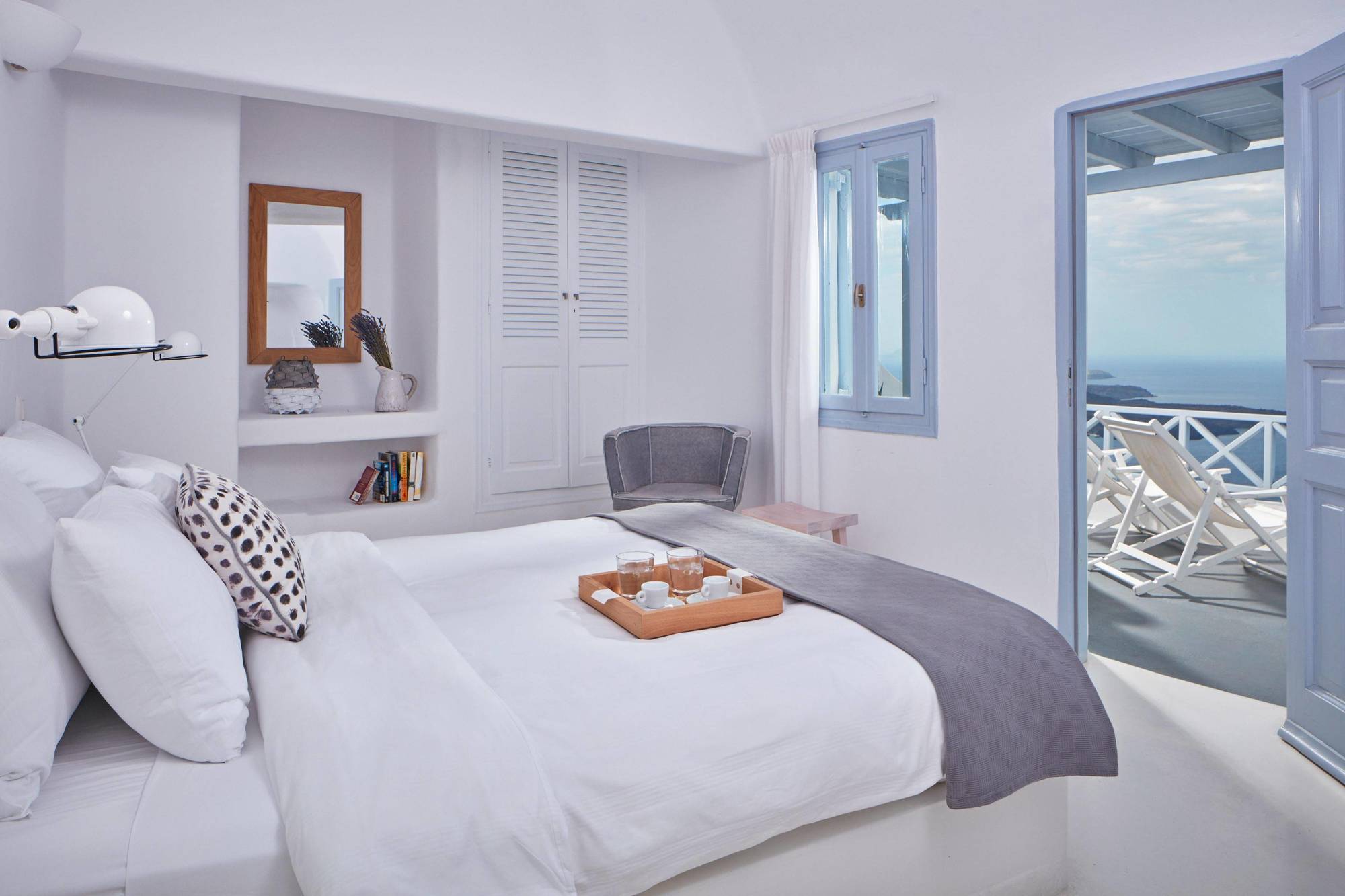 Cliff Side Suites Тира Экстерьер фото